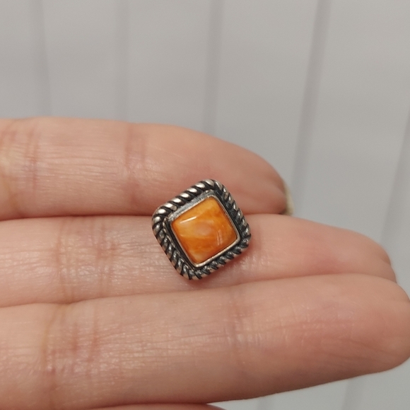 Spiny Oyster Sterling Silver Earrings - Picture 4 of 7